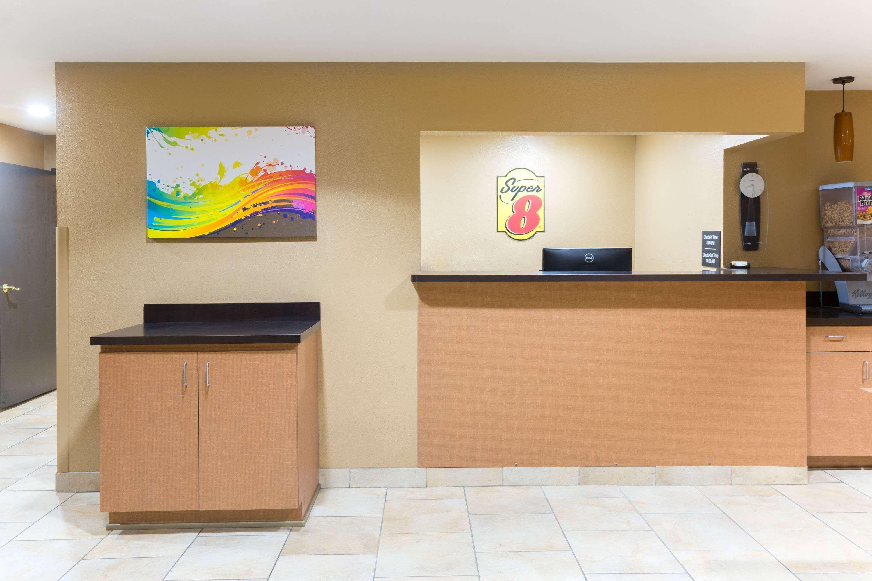 Hotel Super 8 By Wyndham Radcliff Ft. Knox Area Exteriér fotografie