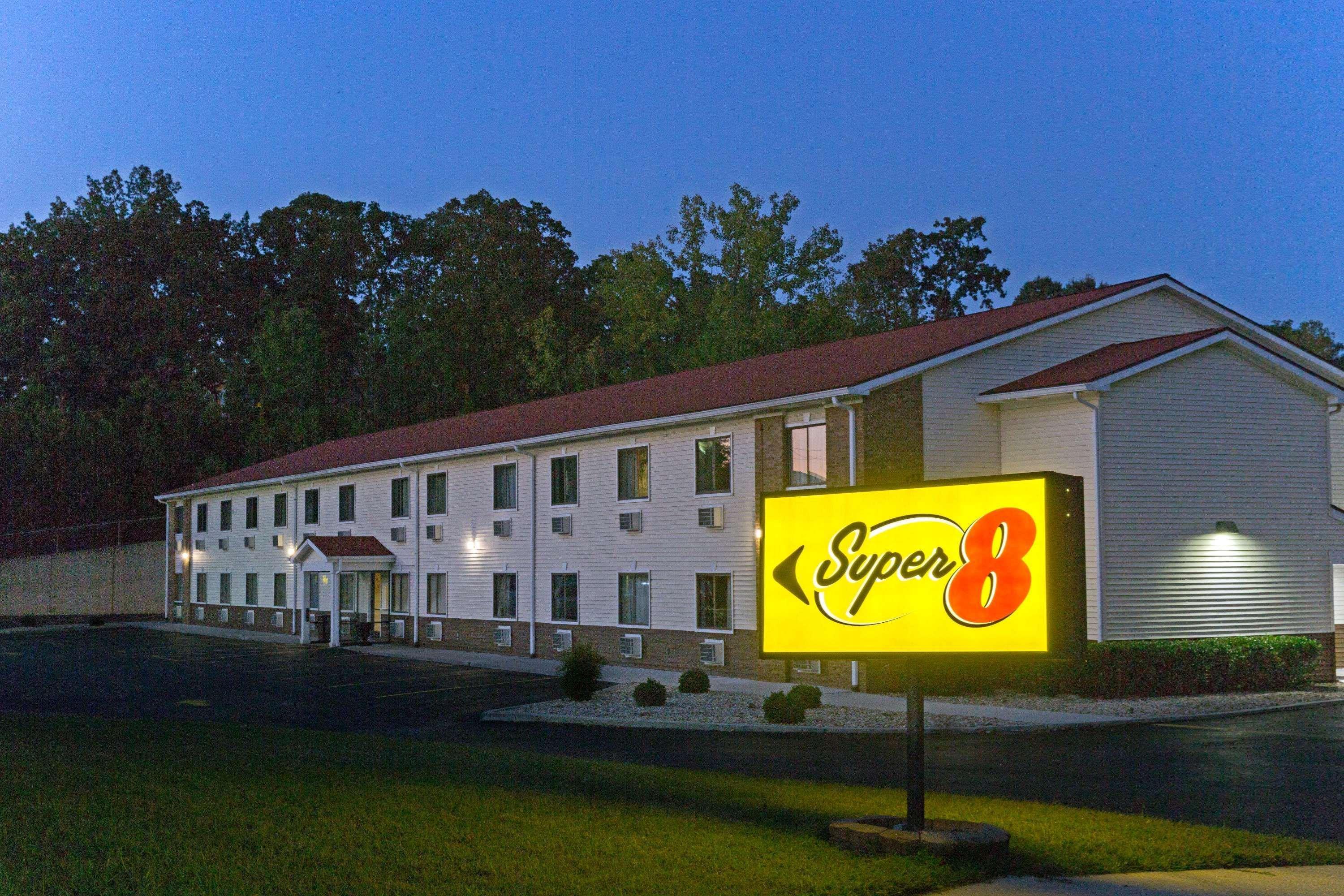 Hotel Super 8 By Wyndham Radcliff Ft. Knox Area Exteriér fotografie