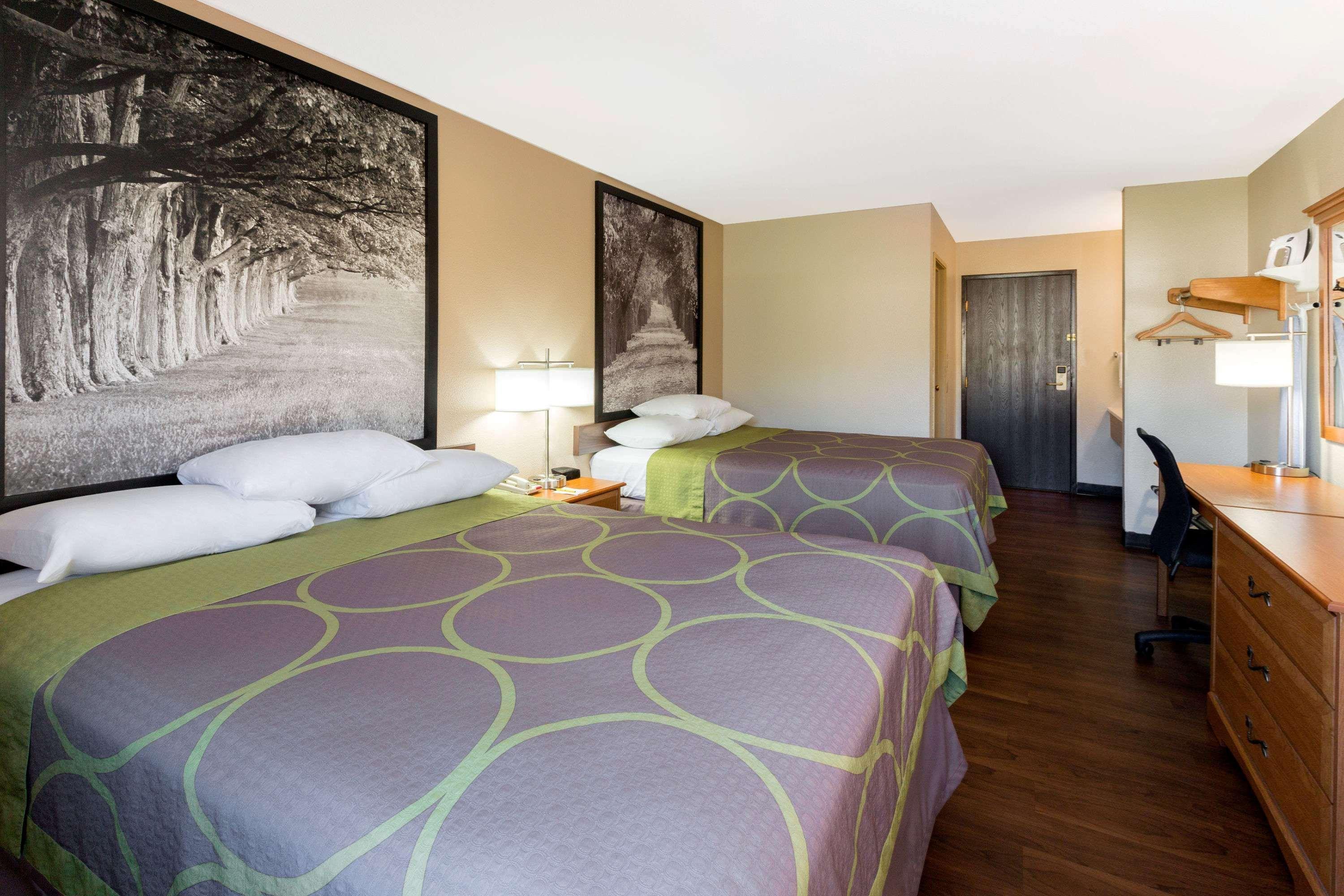 Hotel Super 8 By Wyndham Radcliff Ft. Knox Area Exteriér fotografie