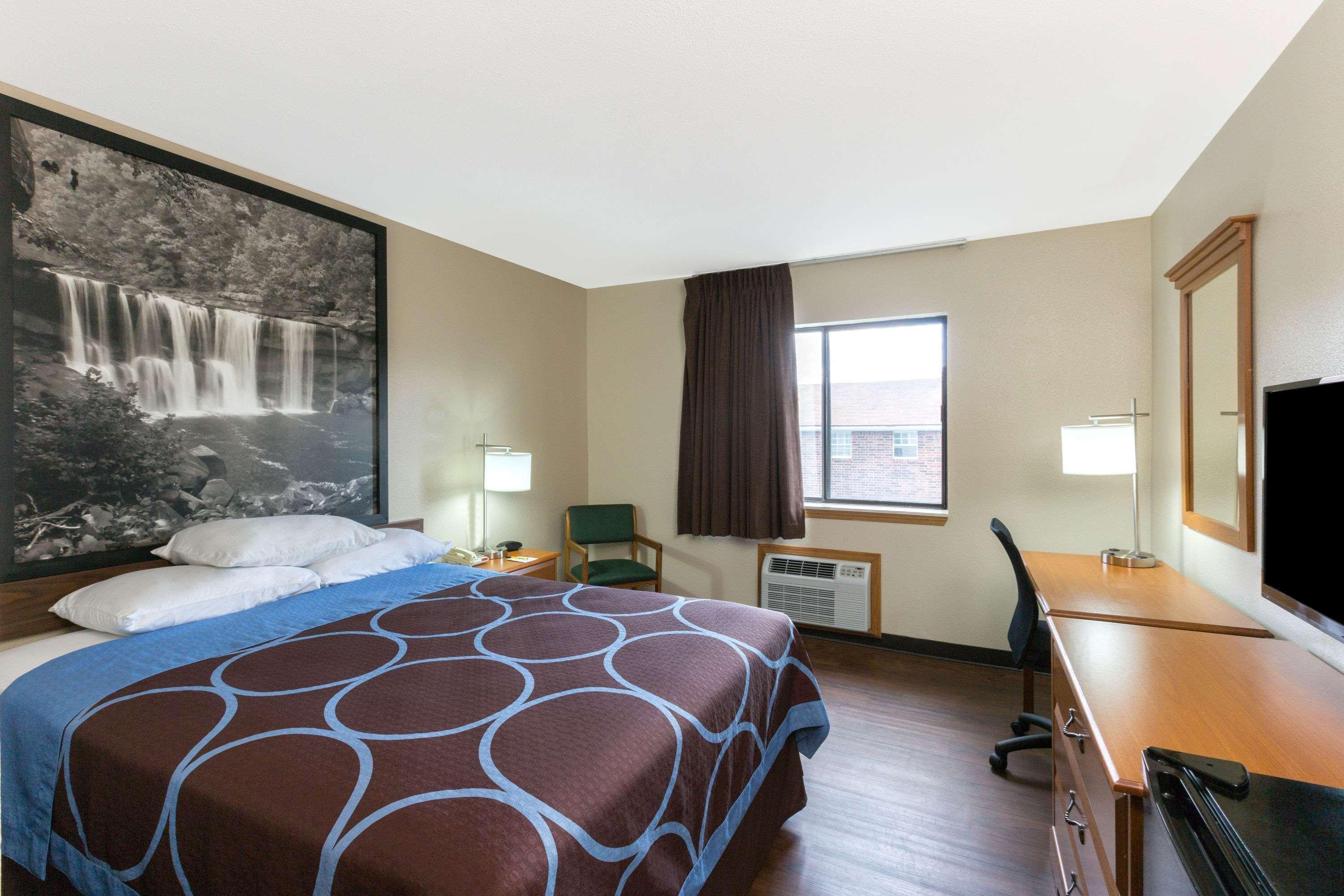 Hotel Super 8 By Wyndham Radcliff Ft. Knox Area Exteriér fotografie