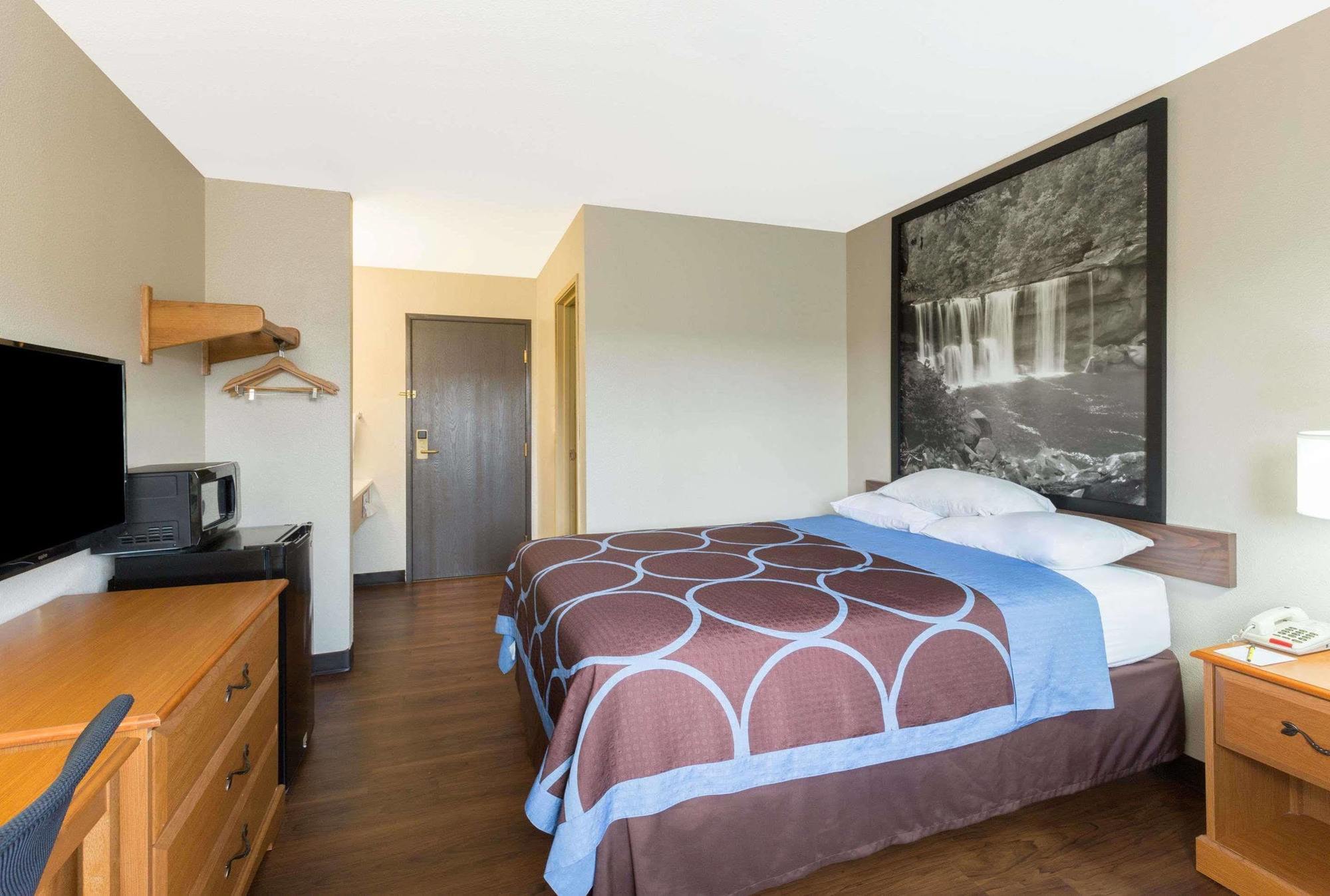 Hotel Super 8 By Wyndham Radcliff Ft. Knox Area Exteriér fotografie
